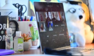 Сервис Zoom впервые добился миллиардной квартальной выручки