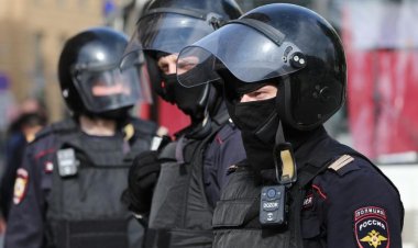 В России проводят массовые обыски по делам о махинациях с криптовалютами