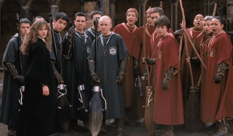 Технологический рынок «кровавого энтерпрайза» – есть ли место молодёжи среди ЛПР?